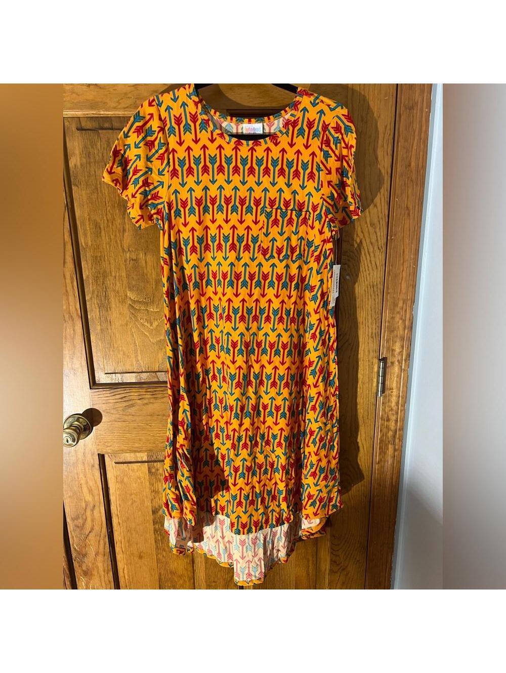 LuLaRoe Carly Dress Swing High Low T Shirt A Line Arrow Orange Red Small NWT